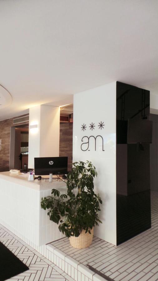 Hotel Aria Di Mare - Bed & Brunch In Centro A Riccione Buitenkant foto