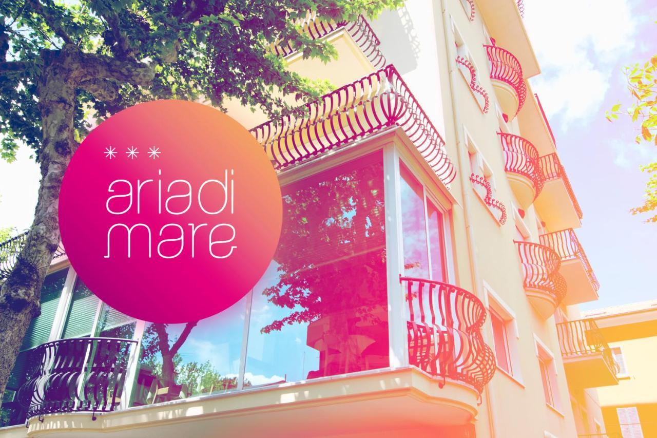 Hotel Aria Di Mare - Bed & Brunch In Centro A Riccione Buitenkant foto